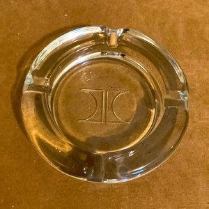 Hilton Worldwide Hotel Thick Glass Logo Ashtray